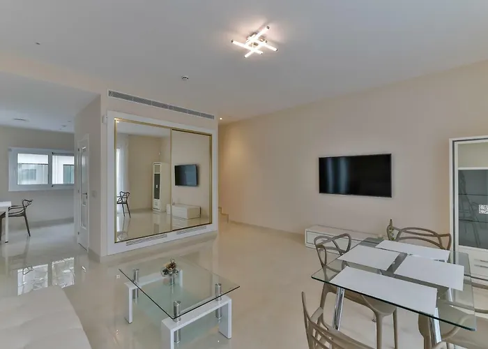 Calma Holiday Villas