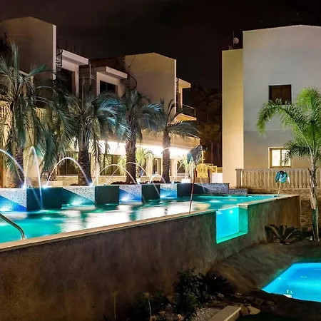 Calma Holiday Villas Villa