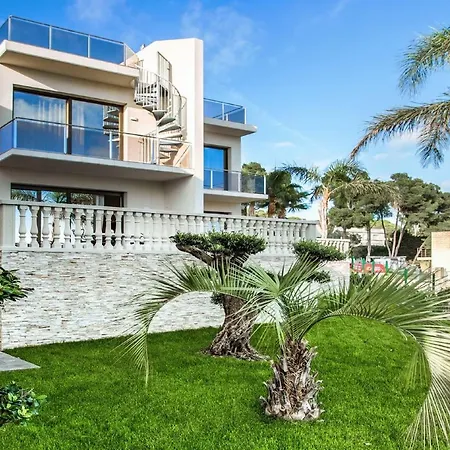 فيلة Calma Holiday Villas