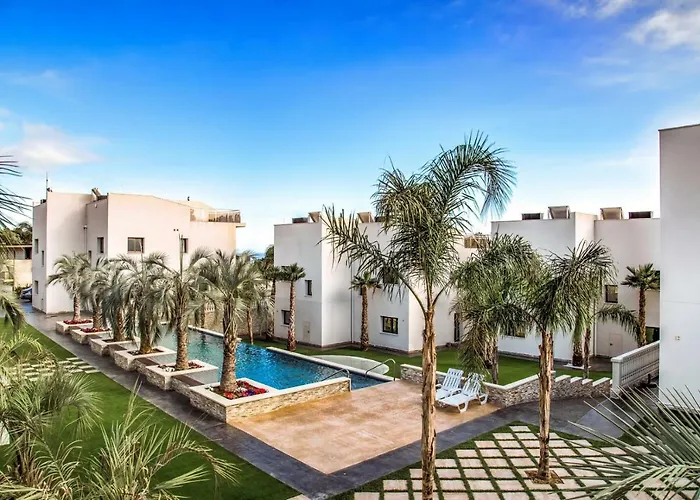 Calma Holiday Villas 别墅 *